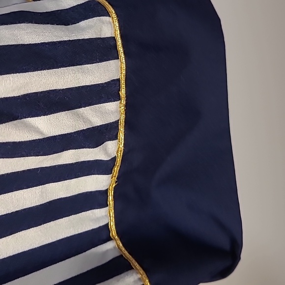 Dress - Picture 3 of 7